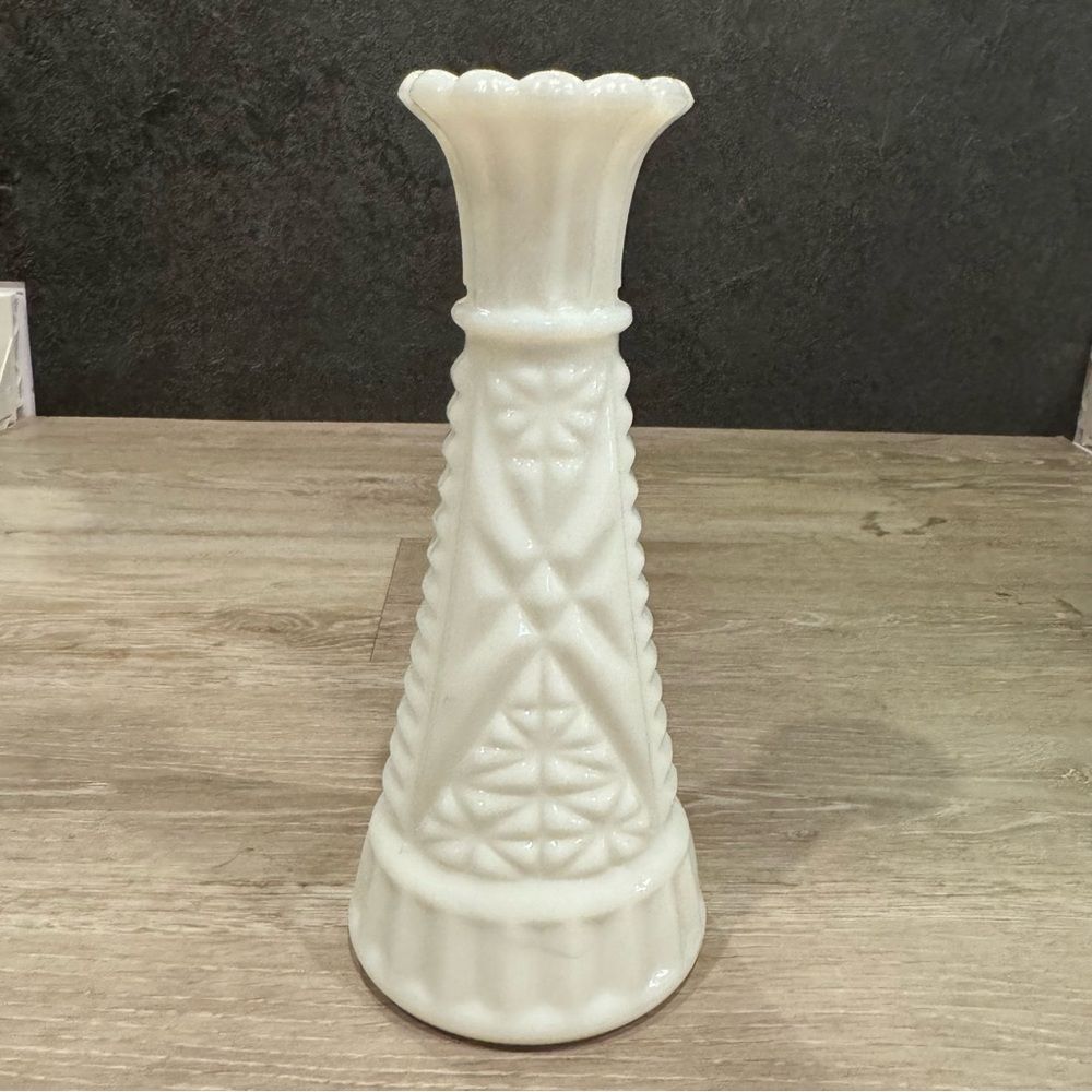 Vintage Milk Glass Bud Vase Stars and Bars Pattern